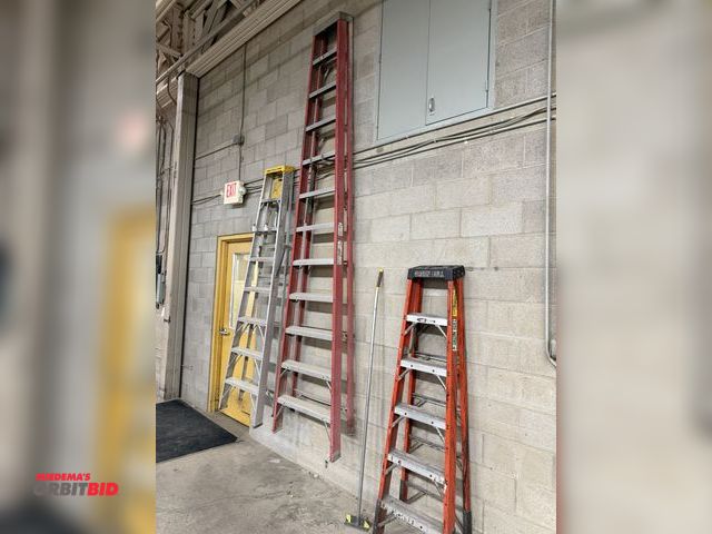 Lot 1-17079 - Lot of 3 ladders, includes (1) Louisville 12' fiberglass step ladder, 300 lb. rating, (1) Werner 8' ...