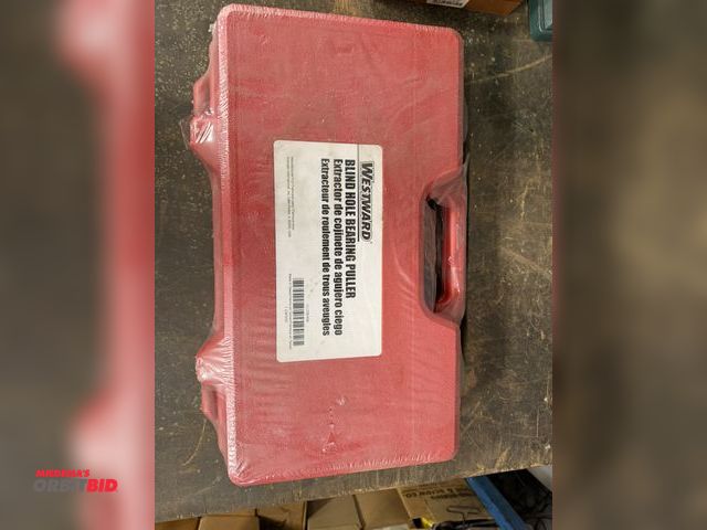 Lot 1-2042 - (1) new Westward Blind Hole Bearing Puller with plastic case (still in plastic wrapping).