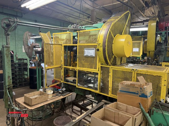 Lot 1-18604 - (1) Bliss, #104M, double crank press, 30-ton capacity, 2.5" stroke, 114 stroke per minute, 10.5" shu...