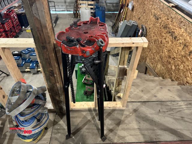 Lot 1-4501 - (1) Ridgid tristand portable chain vise, 1/8" up to 5".