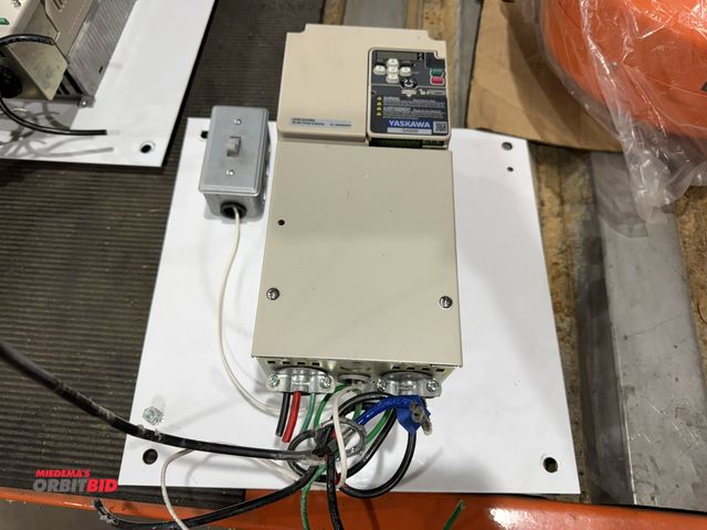 Lot 1-18686 - (1) Yaskawa, model GA500, variable speed drive unit, on a model CIPR-GA50U2042ABAA-AAAASA enclosure,...