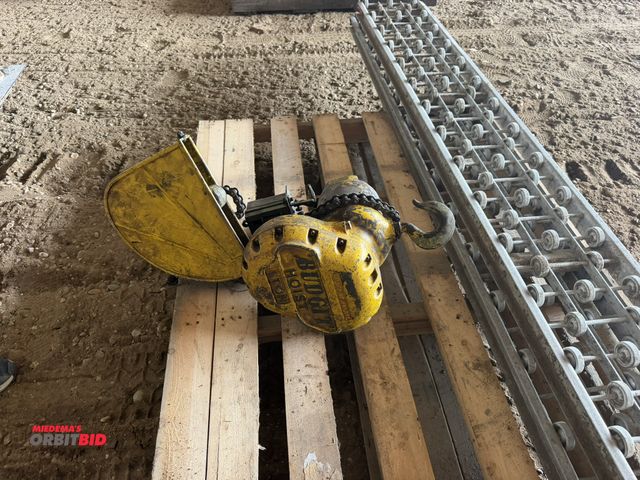 Lot 1-18303 - (1) Budgit 1-ton chain hoist.