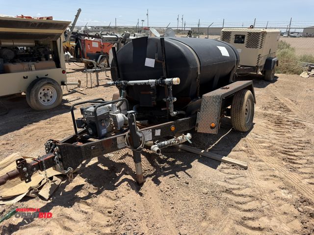 Lot 1-18243 - 2012 Wylie Nurse Trailer with 500 gallon poly tank with CMXX trash pump 179CC gas engine mounted on ...