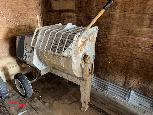 Lot 1-2635 - (1) Stone, model 766PM, towable, single axle concrete mixer, Honda gas engine.  (Greg)