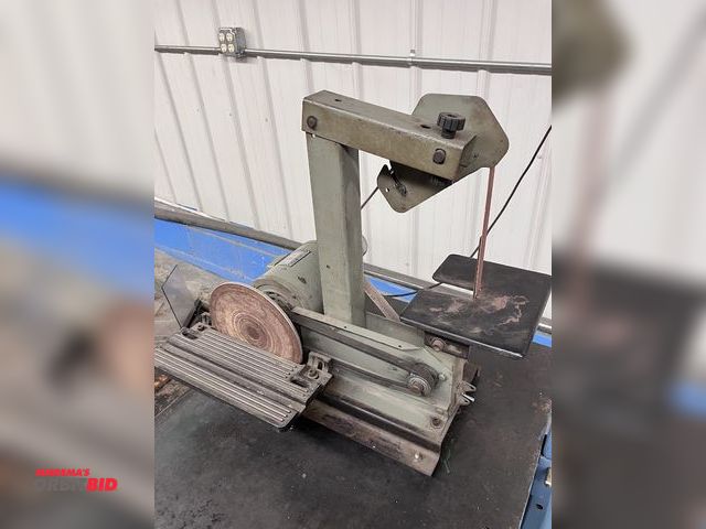 Lot 1-3564 - Combination Belt and Disc Sander