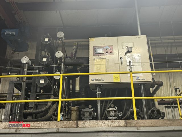 Lot 1-2570 - (1) AEC, model PINN3-90R, Pinnacle Series chiller, (3) 10 HP pumps, recirculation tank with Advantag...