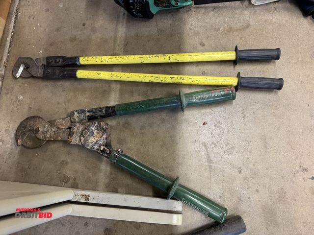 Lot 1-6321 - (1) 34" cable cutter, and (1) Greenlee approx. 26" hard cable cutter.