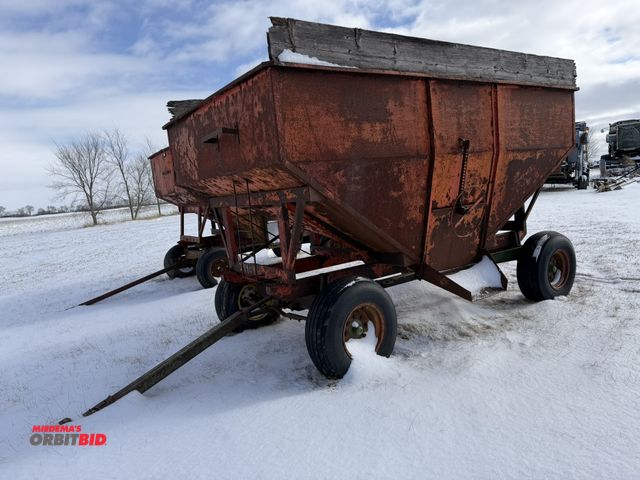 Lot 1-11490 - (1) Killbros, approx. 300 bushel gravity wagon (has assorted rust spots and holes), with John Deere ...