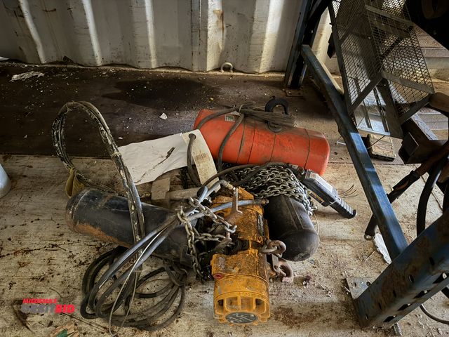 Lot 1-2975 - Lot of 2 chain falls, includes (1) 1/2-ton, and (1) is CM Load Star 27238, pendant controls, conditi...