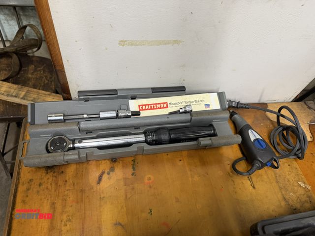 Lot 1-1806 - (1) Craftsman micro torque torque wrench, 3/8", and (1) Dremel engraver.