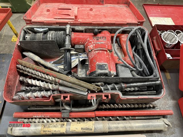 Lot 1-16975 - (1) Hilti, model TE72, rotary hammer drill with assorted masonry bits.