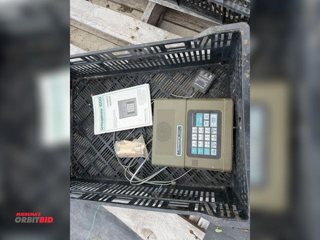 Lot 1-9961 - (1) Sensaphone 1000 desktop environmental monitoring system with temperature probes.