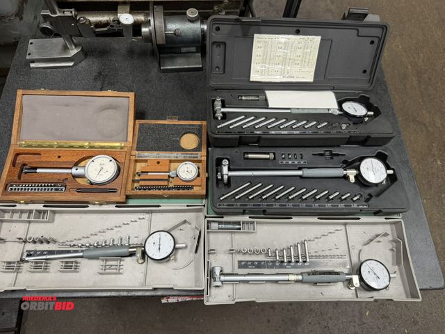 Lot 1-12519 - Lot of (6) Mitutoyo, and SPI dial bore gauges with cases.