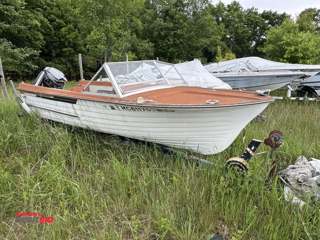 Lot 1-6631 - (1) Meg 16' speed boat, Mercury outboard motor, 65 HP, for parts or repair only, no visible Hull ID#...