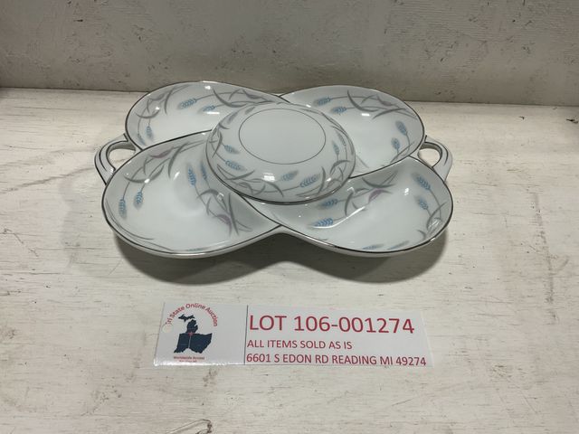 Lot 106-001274 - One Valmont China Royal Wheat dish. Has 4 uncovered spots and one covered spot in the middle. no chi...