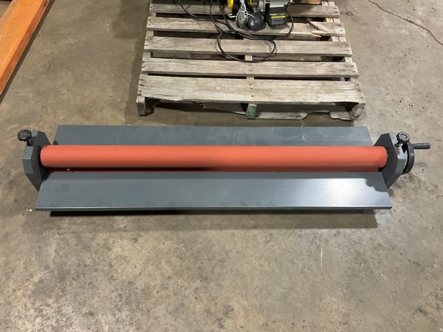 Lot 106-001254 - Vevor Laminator. Works per seller. does not come with laminating material. Manual hand cranked lamin...