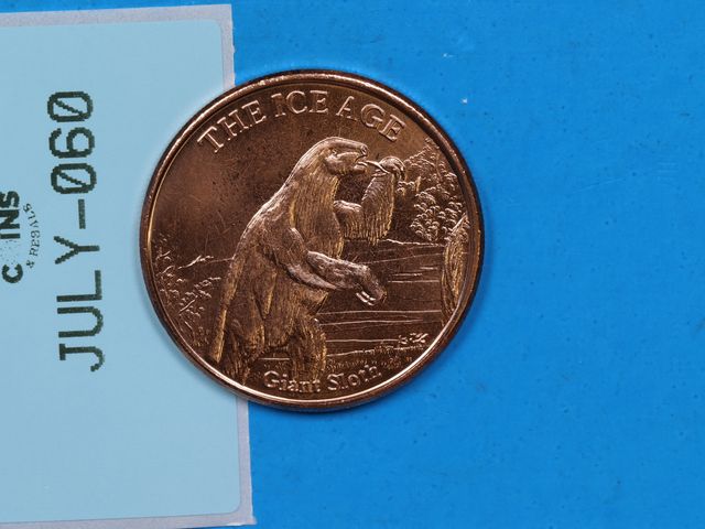 Lot 108-060 - 1oz COPPER GIANT SLOTH THE ICE AGE USA EAGLE ROUND