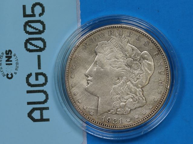 Lot 108-005 - 1921-D SILVER MORGAN DOLLAR EARLY U.S TYPE COIN SILVER