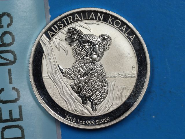 Lot 108-065 - 1oz SILVER AUSTRALIAN KOALA 2015 FINE SILVER COIN