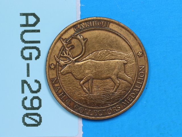Lot 108-290 - N.A.H.C CARIBOU BIG GAME COLLECTORS SERIES MEDALLION NORTH AMERICAN HUNTING CLUB COIN TOKEN