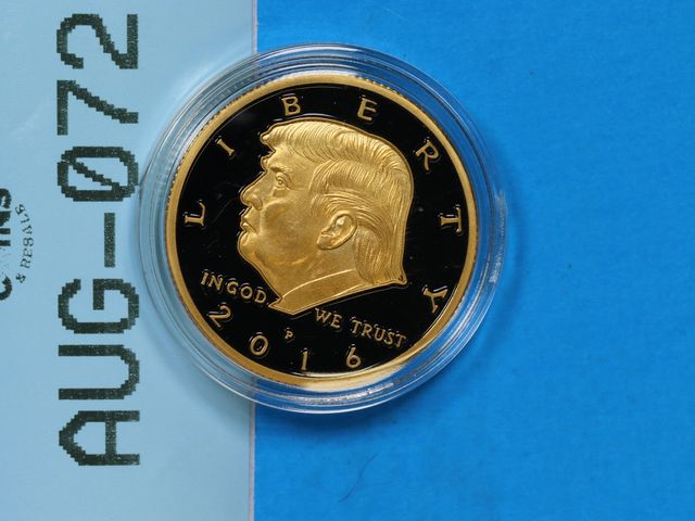Lot 108-072 - 2016-P PRESIDENT DONALD TRUMP COIN UNITED STATES OF AMERICA