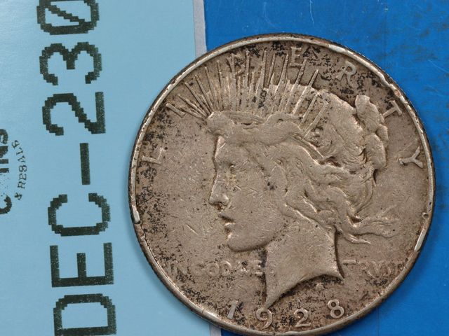 Lot 108-230 - 1928 S SILVER PEACE DOLLAR $1 EARLY U.S TYPE COIN SILVER