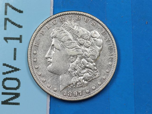 Lot 108-177 - 1897 $1 MORGAN SILVER DOLLAR EARLY US TYPE COIN