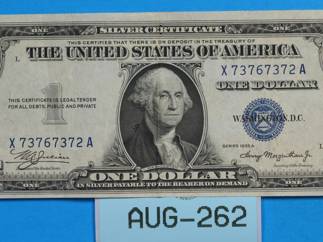 Lot 108-262 - 1935 A SERIES $1 SILVER CERTIFICATE ONE DOLLAR BLUE SEAL
