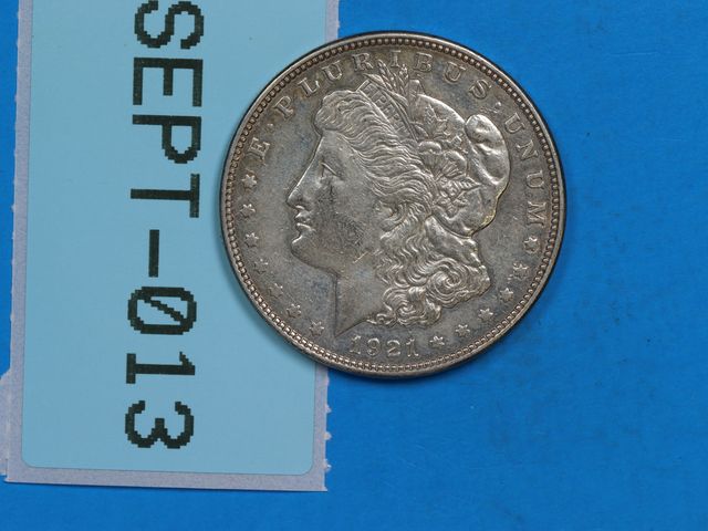 Lot 108-013 - 1921-D SILVER MORGAN DOLLAR $1EARLY U.S TYPE COIN SILVER
