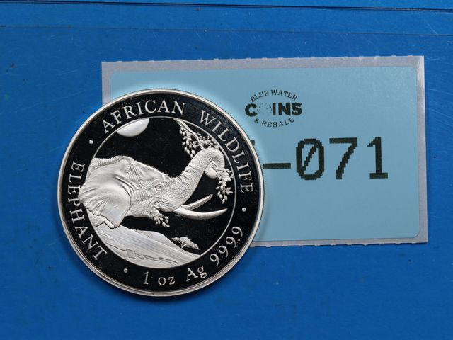 Lot 108-071 - 1oz SILVER AFRICAN WILDLIFE ELEPHANT 2023 ONE OUNCE SILVER 999.9 COIN SOMALI REPUBLIC SILVER