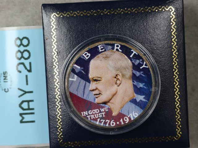 Lot 108-288 - 1776-1976 EISENHOWER DOLLAR IKE COLORIZED COIN WITH BOX