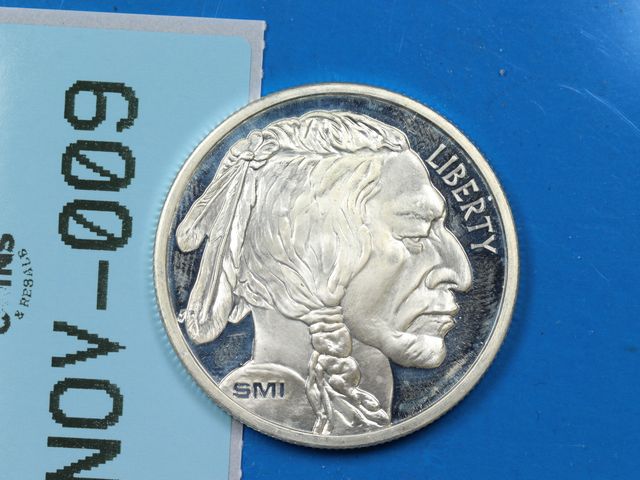Lot 108-009 - 1oz 999 SILVER SMI SUNSHINE MINTING SILVER BUFFALO ROUND BULLION