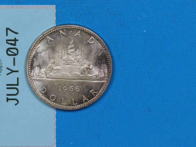 Lot 108-047 - 1966 $1 CANADA SILVER CANOE DOLLAR 80% SILVER
