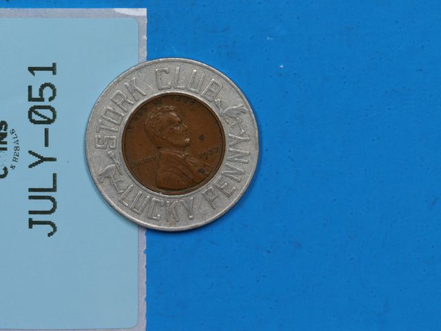Lot 108-051 - 1937 LINCOLN WHEAT CENT STORK CLUB LUCKY PENNY ENCASED