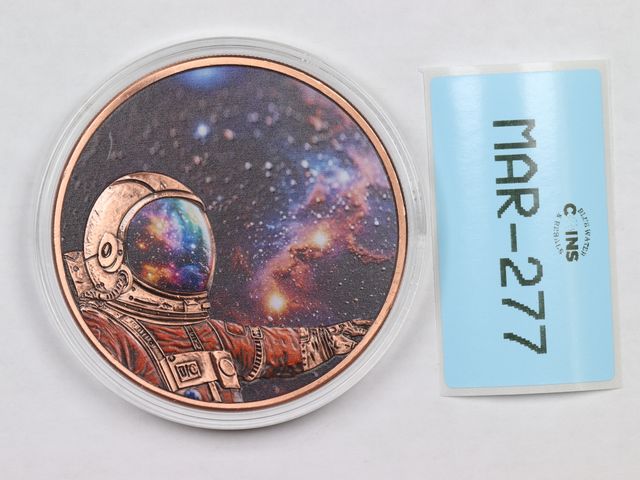 Lot 108-277 - 5oz 999 COPPER ROUND MAN ON THE MOON COLORIZED ASTRONAUT USA FLAG