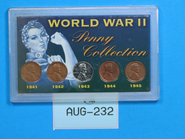 Lot 108-232 - WORLD WAR II PENNY COLLECTION 1941-1945 WHEAT PENNY STEEL COINS IN PLASTIC CASE