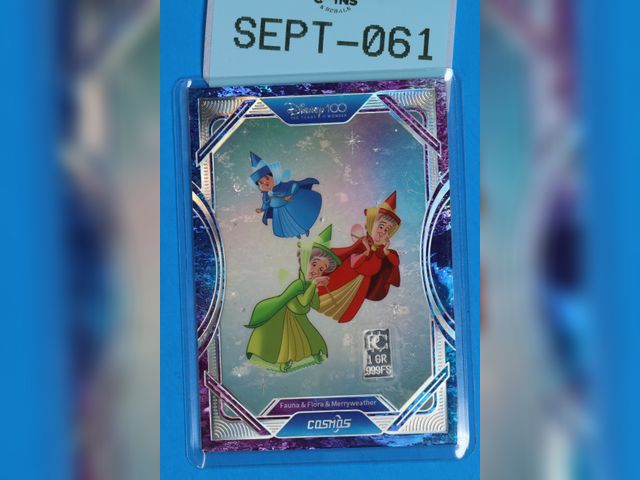Lot 108-061 - 1 SILVER GRAIN ON SLEEPING BEAUTY FAUNA &amp; FLORA &amp; MERRYWEATHER CARD 999 FINE SILVER DISNEY