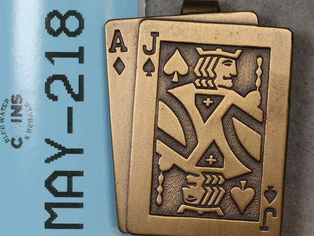 Lot 108-218 - VINTAGE ANSON POKER HAND ACE JACK AJ MONEY CLIP