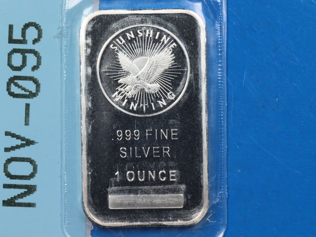 Lot 108-095 - 1oz 999 SILVER BAR SUNSHINE MINT BULLION BAR SEALED IN PLASTIC