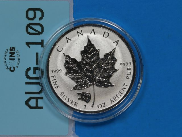 Lot 108-109 - 2016 SILVER 1oz CANADIAN MAPLE LEAF FINE SILVER PRIVY ROARING GRIZZLY BEAR REVERSE PROOF $5ONE OUNCE...