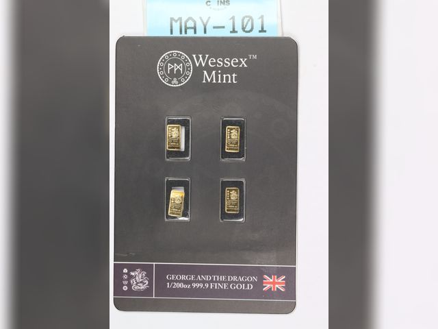 Lot 108-101 - (4) 1/200 999 FINE GOLD BARS IN ASSAY CARD FROM WESSEX MINT