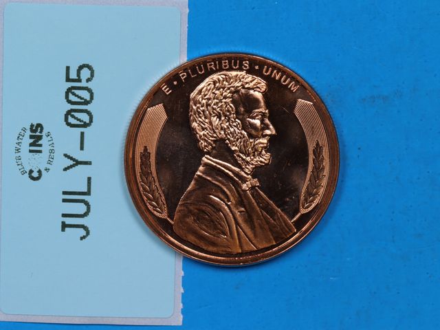 Lot 108-005 - 2015 LINCOLN COPPER WHEAT TAIL 1oz ROUND AVDP