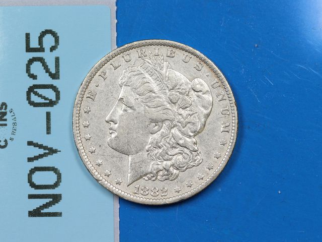 Lot 108-025 - 1882-O $1 MORGAN SILVER DOLLAR EARLY US TYPE COIN