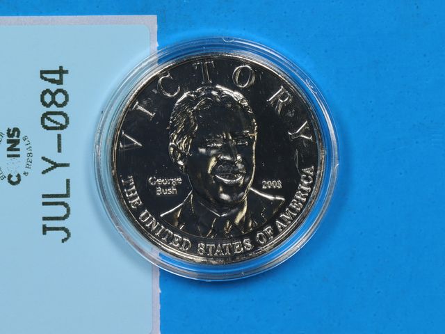 Lot 108-084 - 2003 VICTORY GEORGE BUSH  DEFEAT BIN LADEN TOKEN