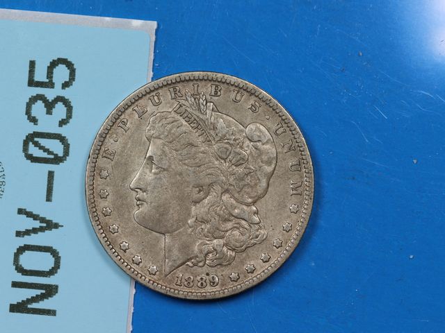 Lot 108-035 - 1889-O $1 MORGAN SILVER DOLLAR EARLY US TYPE COIN