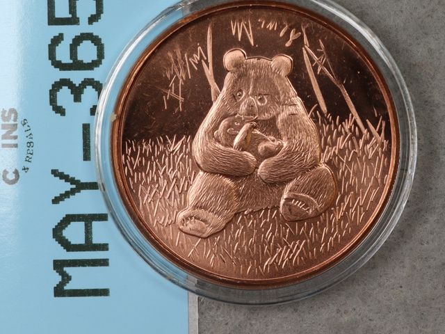 Lot 108-365 - 1oz COPPER PANADA ONE A.V.D.P OUNCE 999 FINE COPPER USA