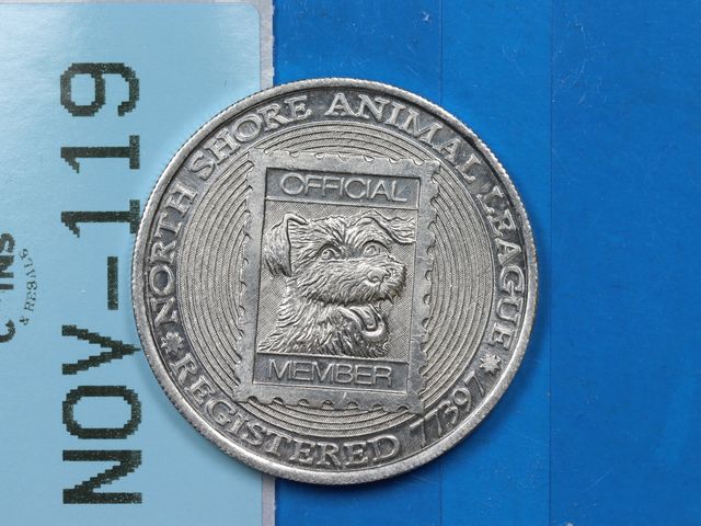Lot 108-119 - NORTH SHORE ANIMAL LEAGUE OFFICAL MEMBER TOKEN DOG CAT