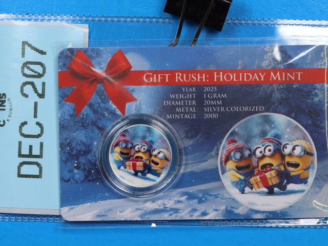 Lot 108-207 - 2025 1 GRAM SILVER COLORIZED HOLIDAY MINT SILVER MINONS CHRISTMAS