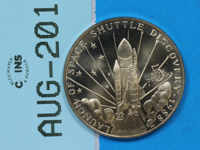 Lot 108-201 - 1988 LAUNCH OF SPACE SHUTTLE DISCOVERY $5 COMMEMORATIVE COIN MARSHALL ISLAND CELEBRATING LIFTOFF