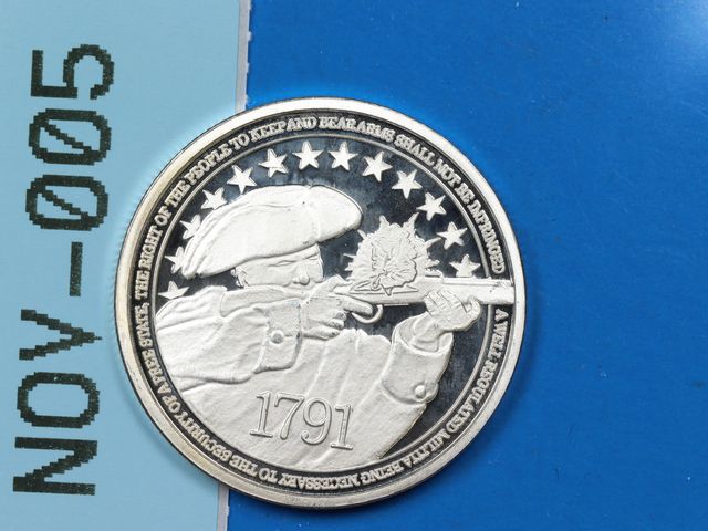 Lot 108-005 - 1oz 999 SILVER RIGHT TO BEAR ARMS SILVER BULLION ROUND
